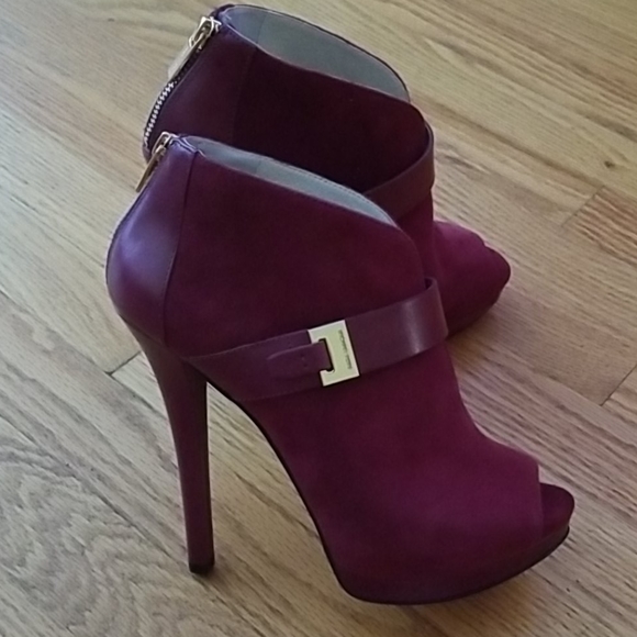 Michael Kors Shoes - 🌷Michael Kors Peep Toe Shoes